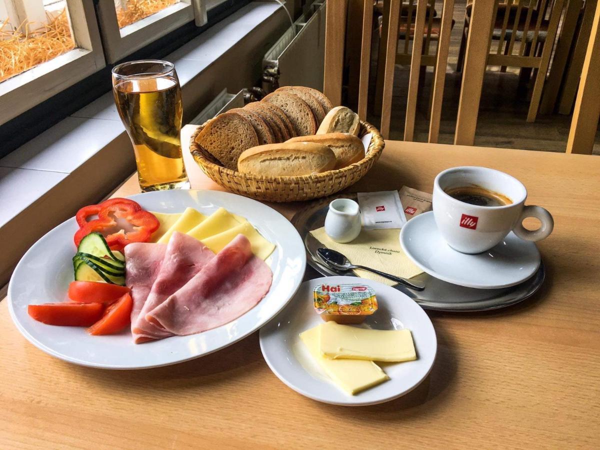 Hotel Dymnik Rumburk Bagian luar foto