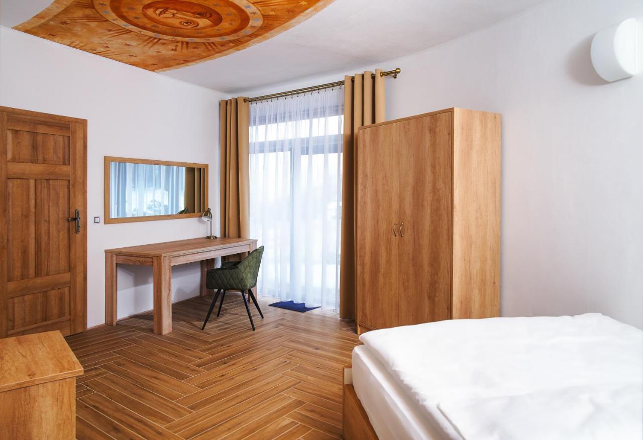Hotel Dymnik Rumburk Bagian luar foto