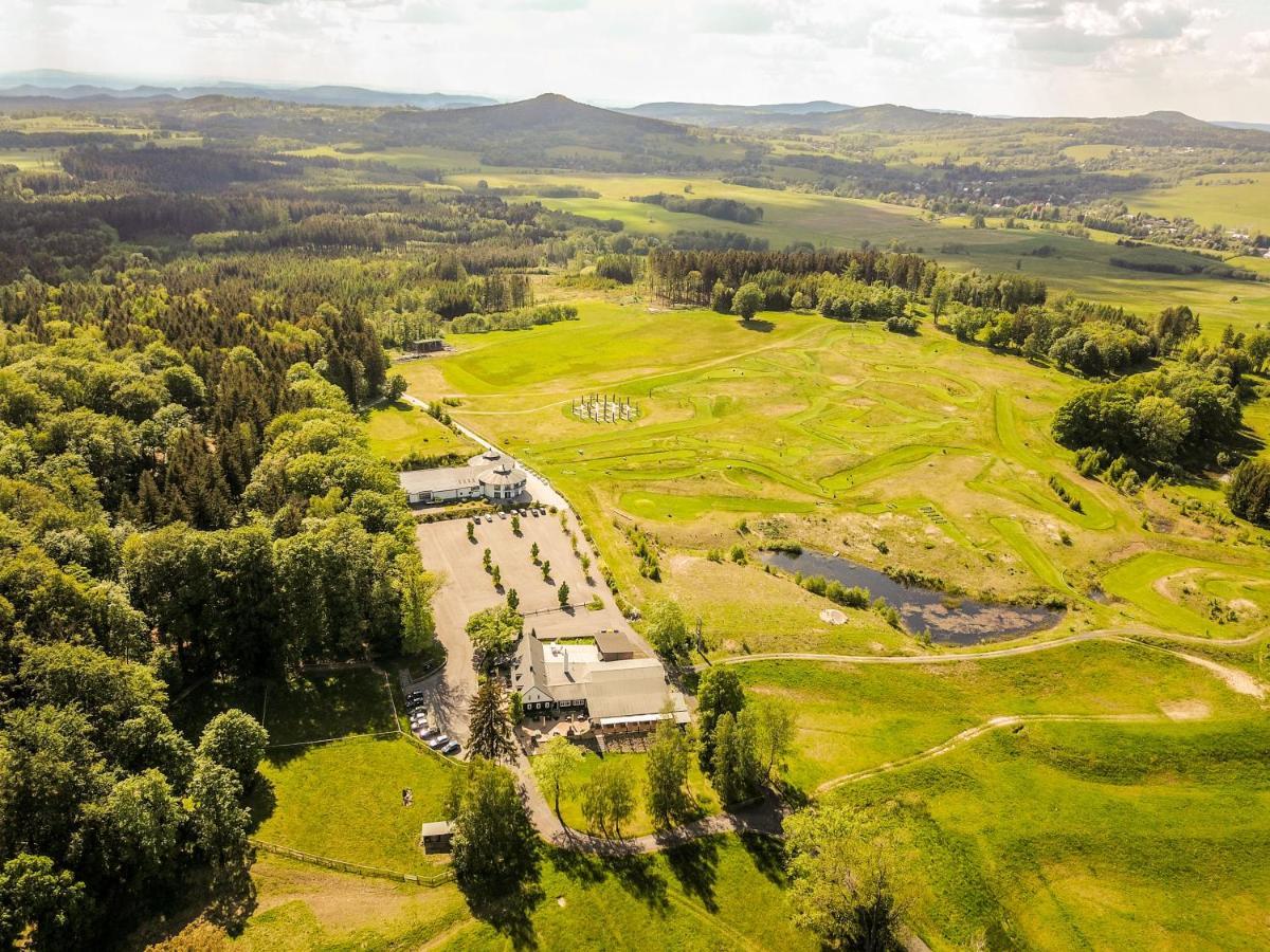 Hotel Dymnik Rumburk Bagian luar foto